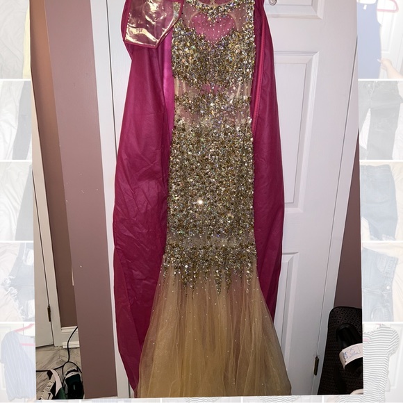 Beautiful champagne jeweled prom dress - Picture 2 of 5